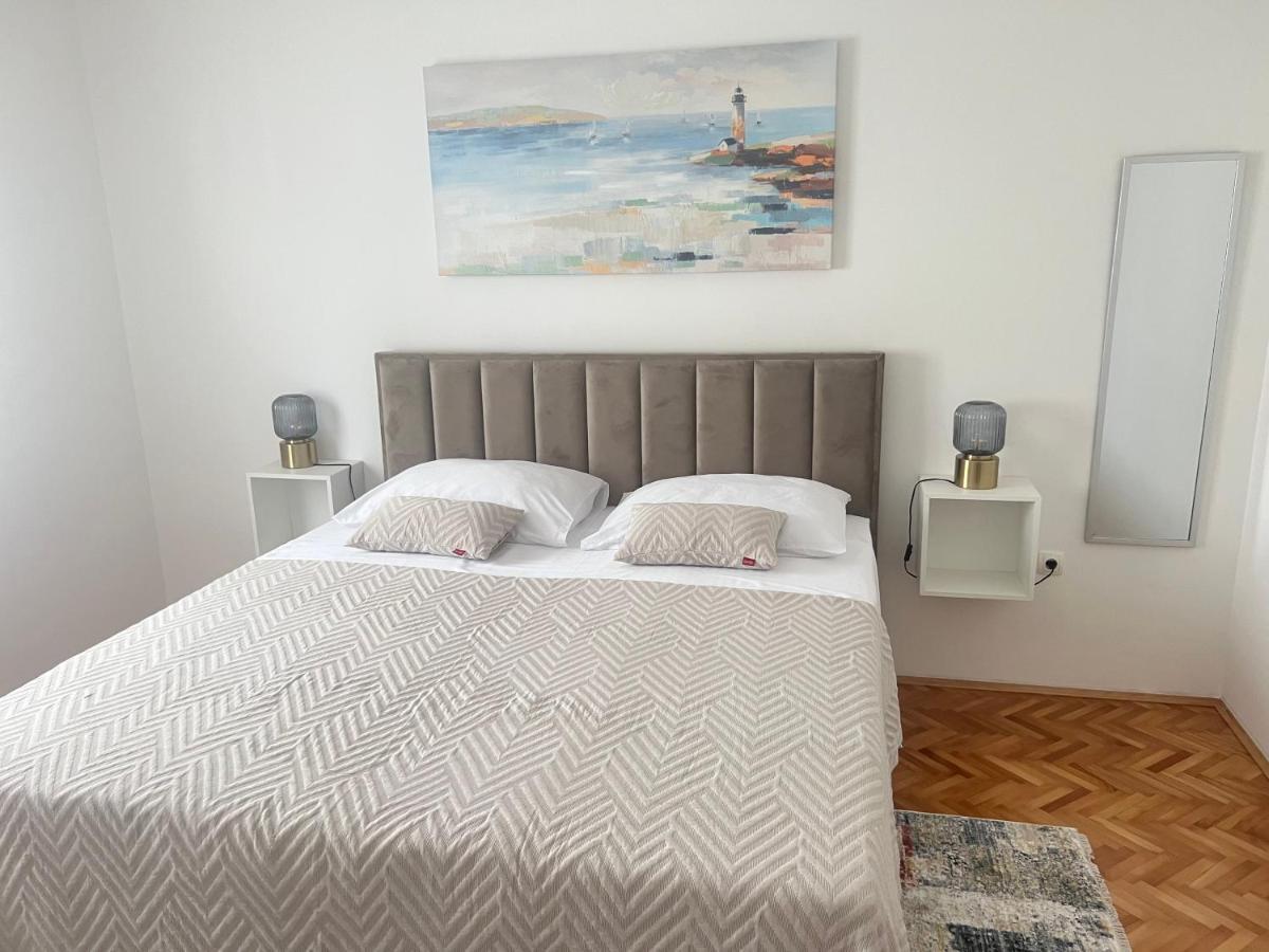 Apartments Javorska Kastela Ngoại thất bức ảnh