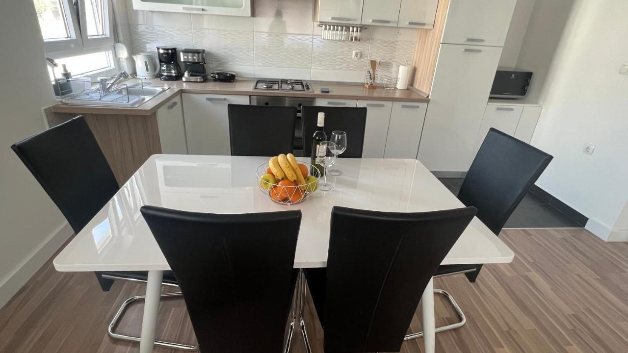 Apartments Javorska Kastela Ngoại thất bức ảnh