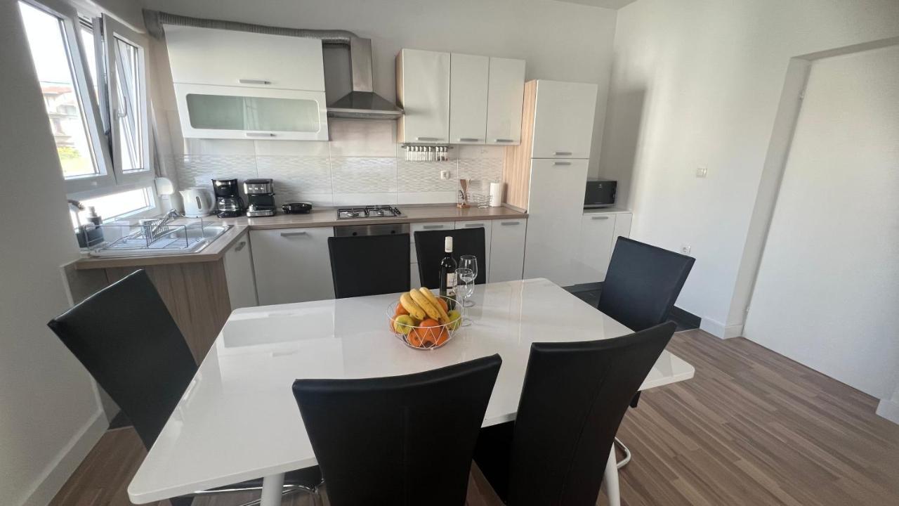 Apartments Javorska Kastela Ngoại thất bức ảnh