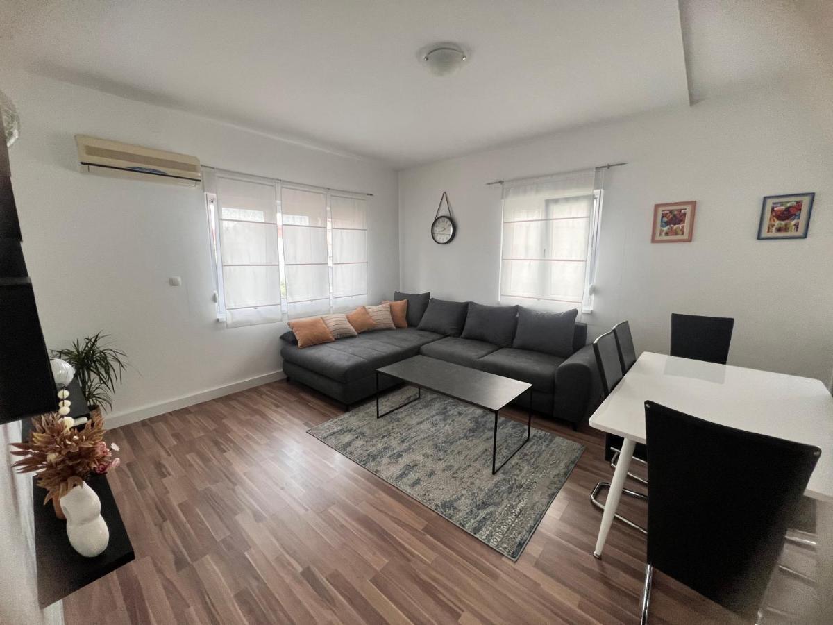 Apartments Javorska Kastela Ngoại thất bức ảnh