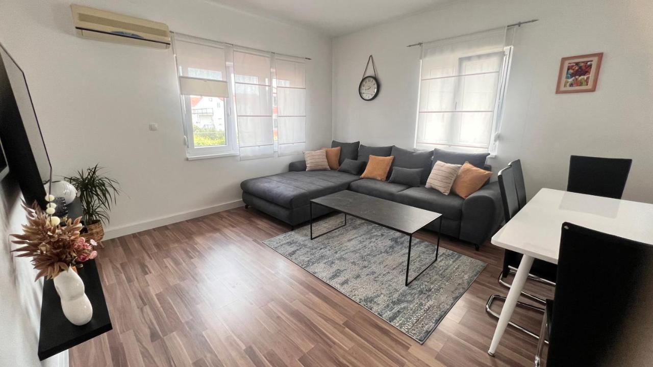 Apartments Javorska Kastela Ngoại thất bức ảnh