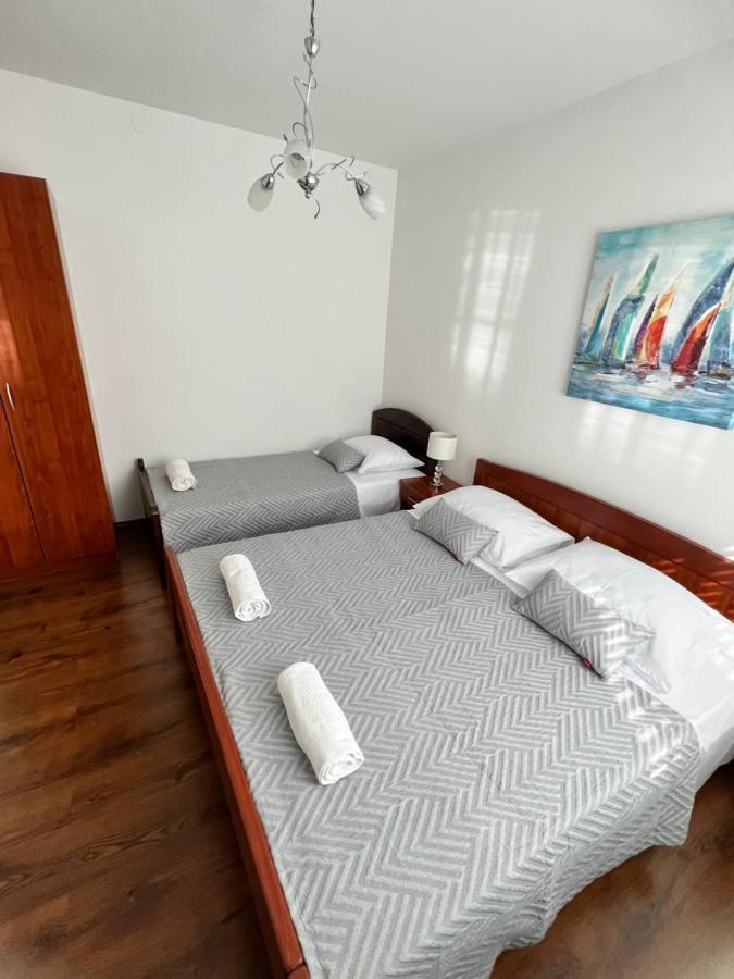 Apartments Javorska Kastela Ngoại thất bức ảnh