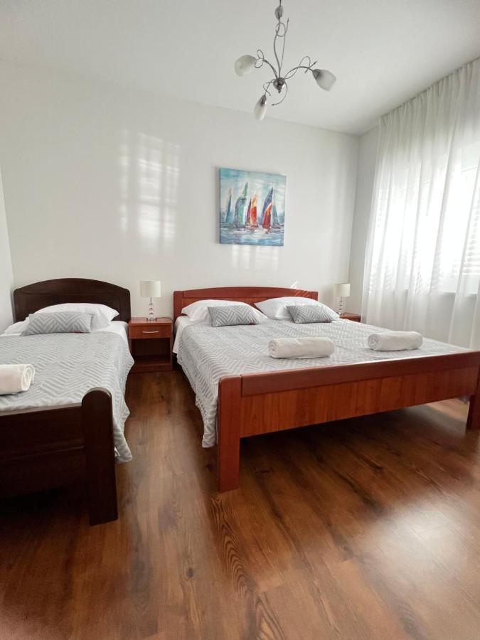 Apartments Javorska Kastela Ngoại thất bức ảnh